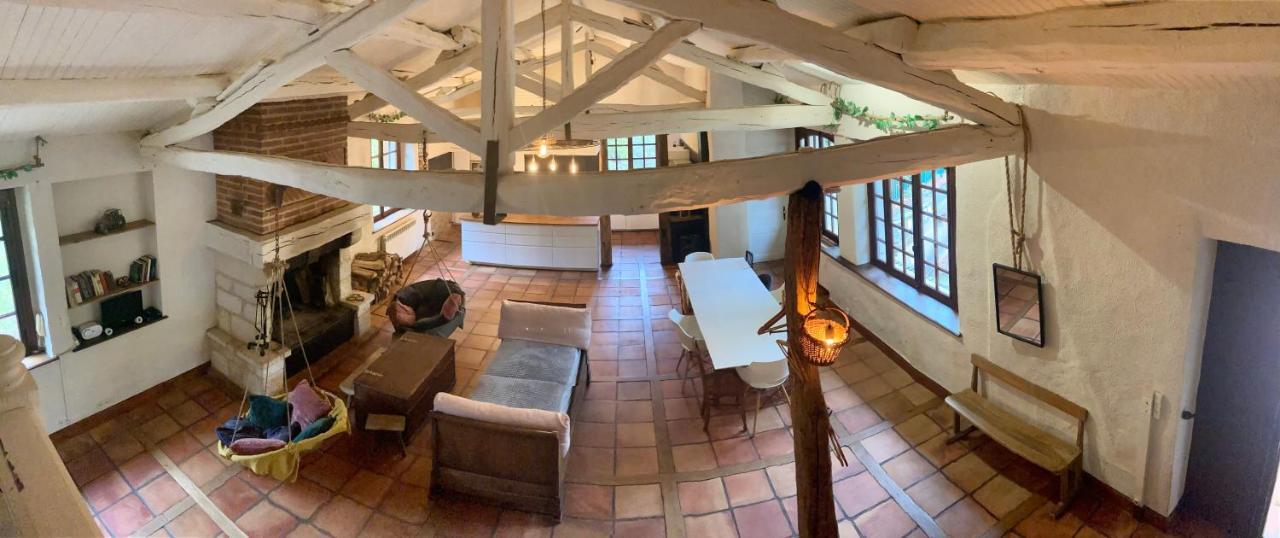 Domaine Du Moulin Bed & Breakfast Mouzieys-Teulet Bagian luar foto