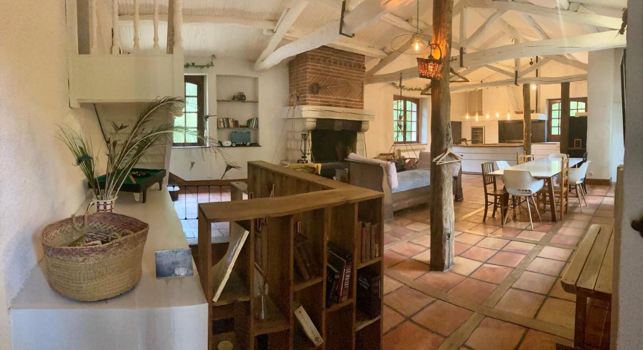 Domaine Du Moulin Bed & Breakfast Mouzieys-Teulet Bagian luar foto